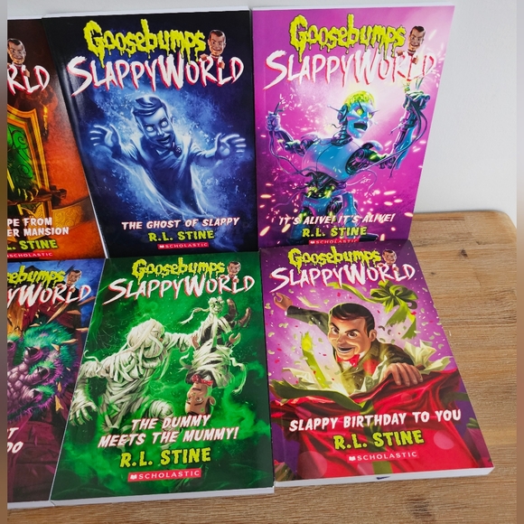 GOOSEBUMPS Slappyworld 8 Book Box Set - Great Condition - Picture 7 of 9